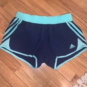 Adidas women’s short size Medium